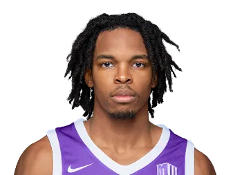 Evan Boisdur headshot
