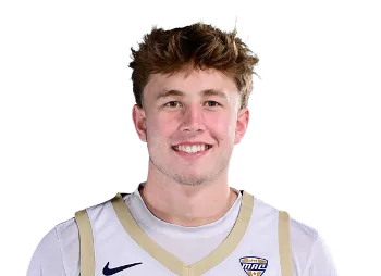 Zach Halligan headshot