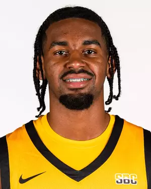 Jaylen Colon headshot