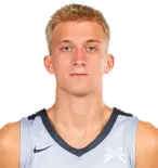 Julius Gizzi headshot