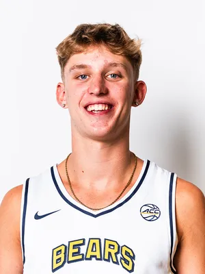 Gabriel Sularski headshot