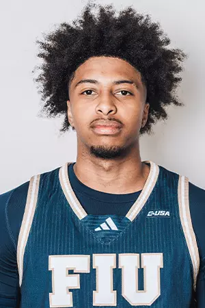 Noah Mendy headshot