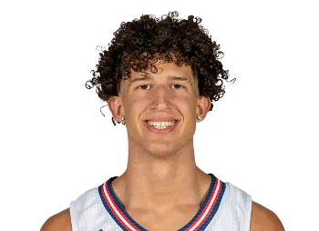 Zion Sampaio headshot