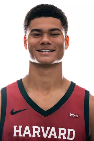 Julian Adigun headshot