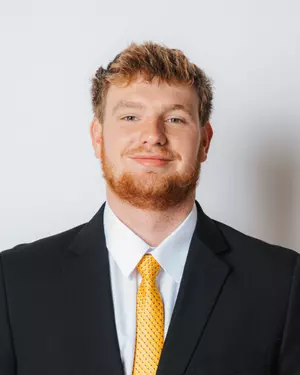 Dylynn Groves headshot