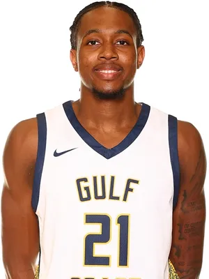 Iyran Francis Jr. headshot
