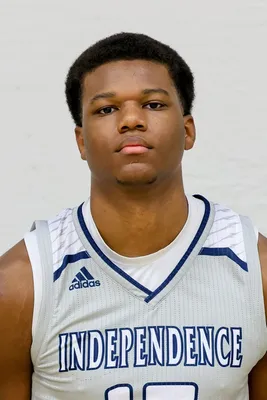 Trashaun Combs-Pierce headshot