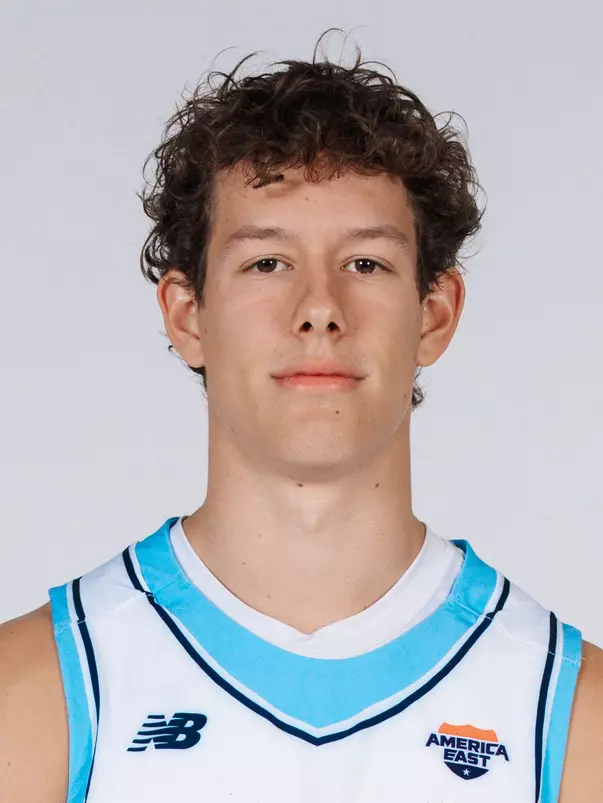 Hudson Franz headshot