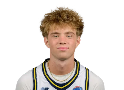 Quinn Kwasniak headshot