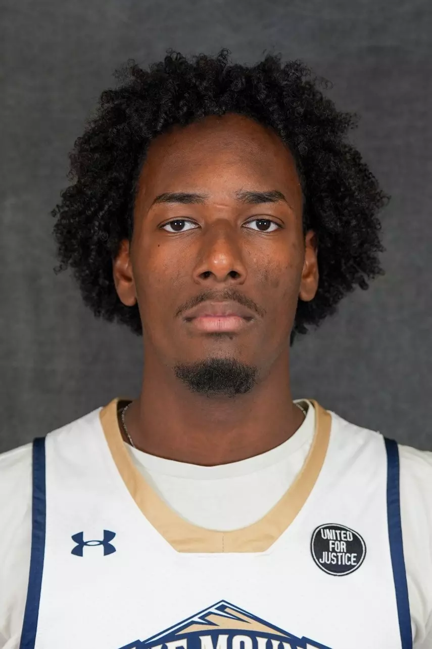 Noah Limol headshot