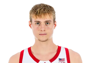 Leo Curtis headshot