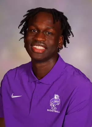 Ruey Ruey headshot