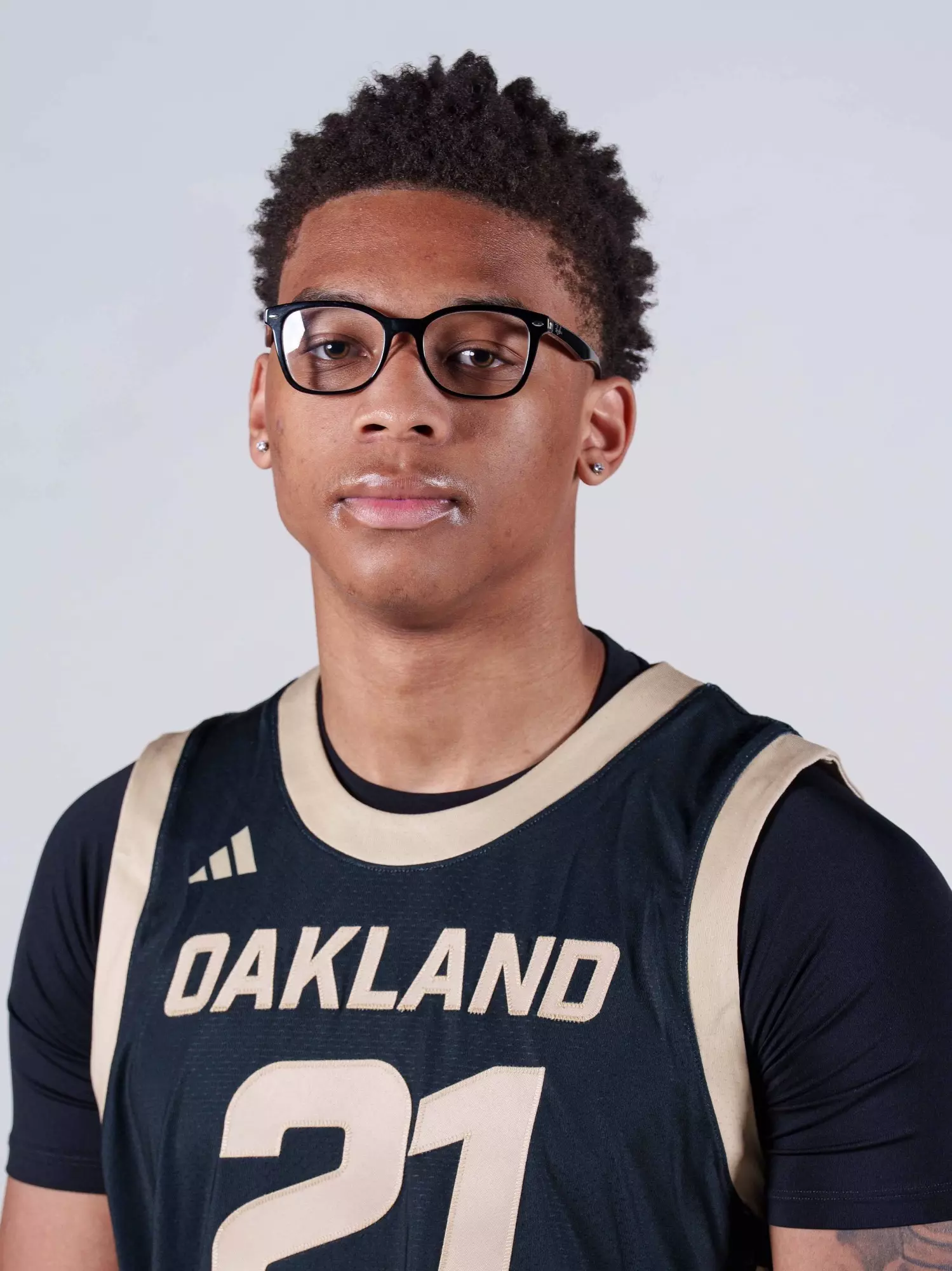 Isaiah Theodile headshot