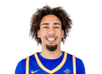 Osiris Grady headshot