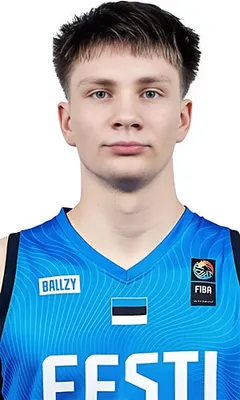 Oliver Kullamae headshot
