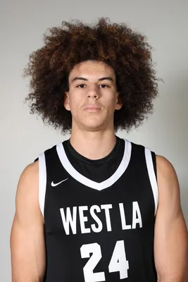 Malachi Knight headshot