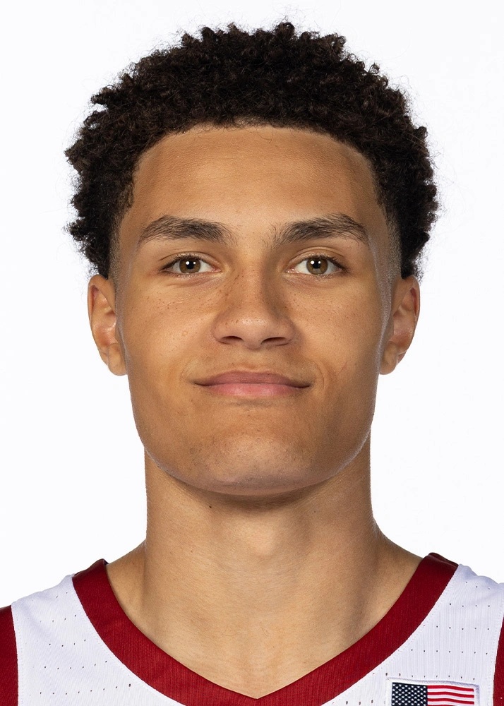 Julius Price headshot