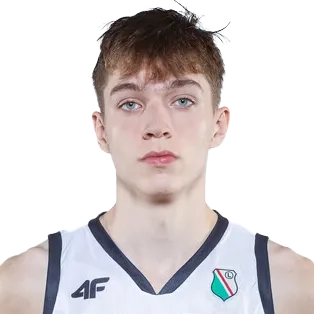 Julian Dabrowski headshot