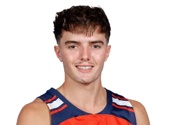 Enrique Moya headshot
