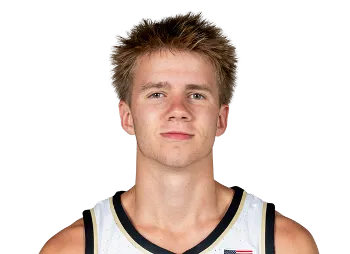 Isaac Carr headshot