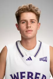 Hunter Hansen headshot