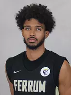 Rodrigo Farias headshot