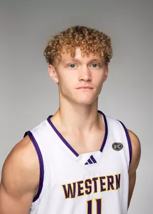 Shay Stephens headshot