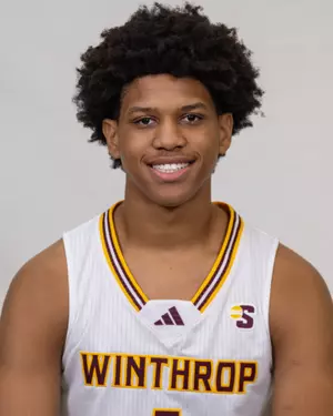 Robert Knotts III headshot