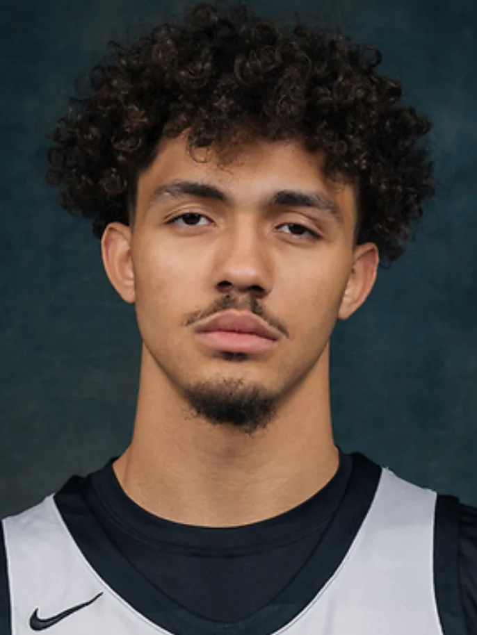 Elijah Summers-Livingston headshot